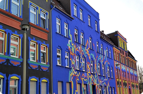 外墙腻子皮爆炸的原因